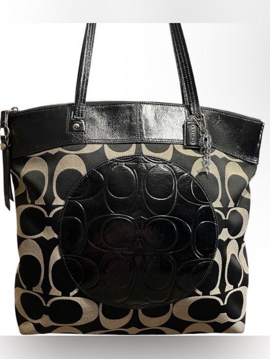 Coach Handbags - Coach EUC Laura Signature Canvas Tote with Patent Leather Accents